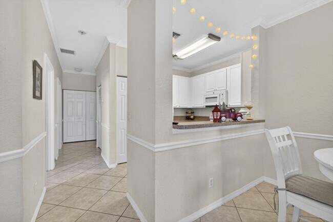 Foto del edificio - 3055 Grandiflora Dr