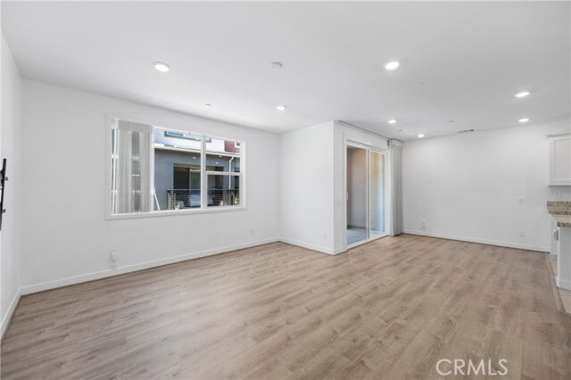 Building Photo - 275 Carmona