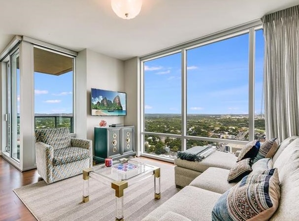 Foto del edificio - 300 Bowie St