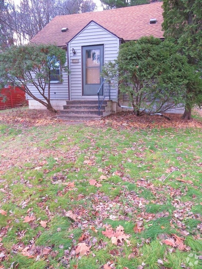 Building Photo - 3420 Blakeley Ave