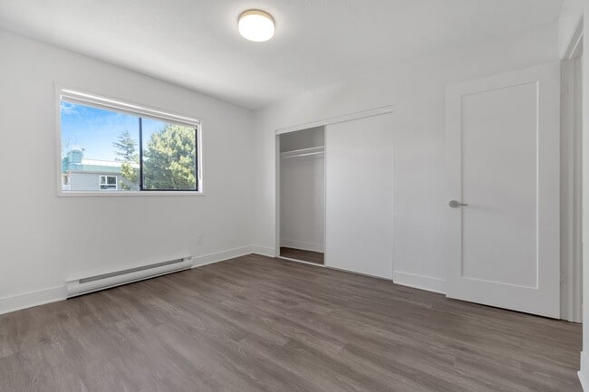 Building Photo - 2533 Dowler Place