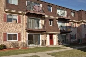 Foto principal - 876 Plum Grove Rd