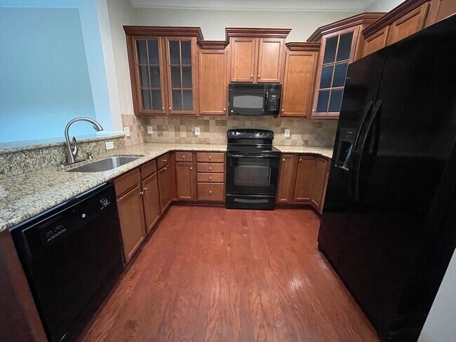 Foto del edificio - 476 Beacon St NW