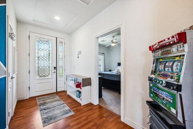 Building Photo - 3 BR + Bonus, Fully furnished, Includes Ut...