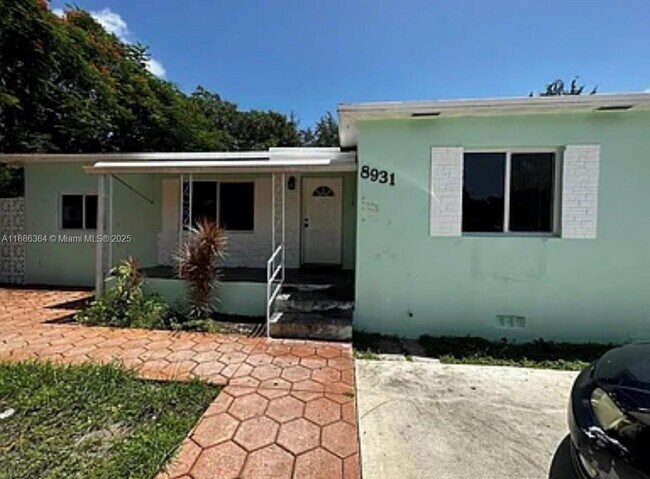 Foto del edificio - 8931 NW 16th Ave