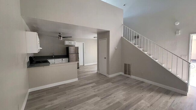 Foto del edificio - Stylish and Convenient 1-bedroom Apartment...