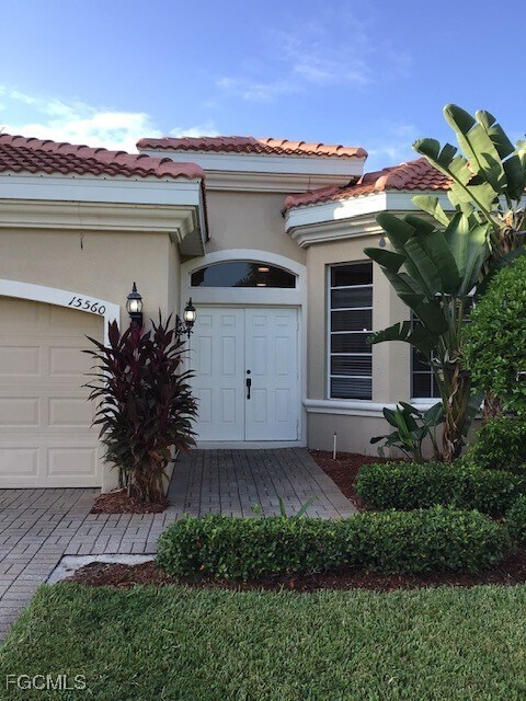 Foto del edificio - 15560 Laguna Hills Dr