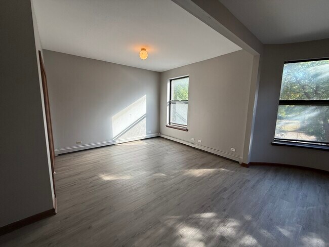 Foto del edificio - 5852 S King Dr