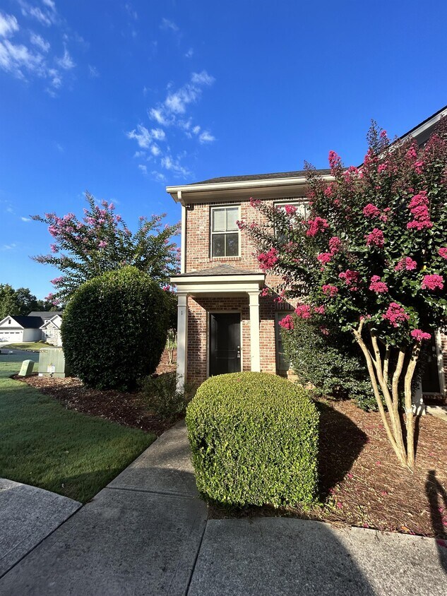 200 River Grove Parkway, Athens, GA 30605 Townhome Rentals in Athens