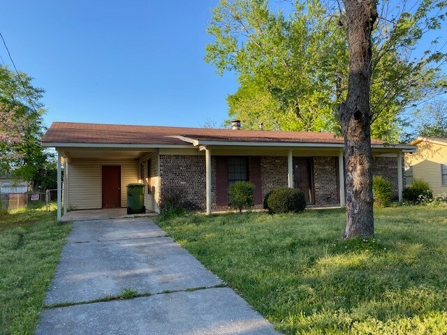 Primary Photo - 4104 Talwell Dr SW