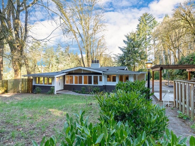 Foto del edificio - Beautiful 3br/2bth - SW Portland