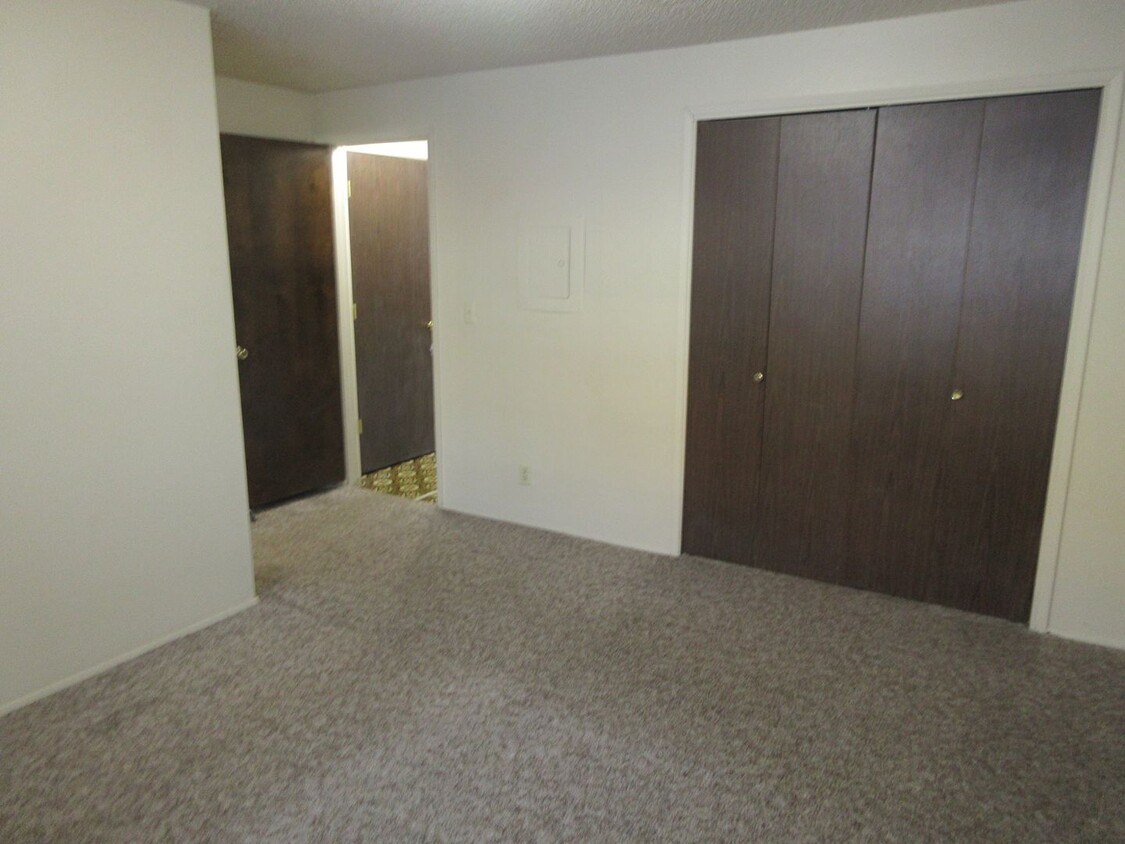 Foto principal - Updated, spacious one bedroom