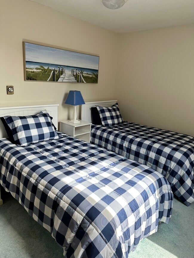 146 W Grand Ave Unit 82, Old Orchard Beach, ME 04064 Condo for Rent