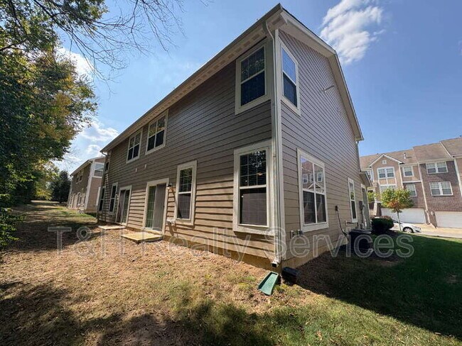 Foto del edificio - 5657 Brownstone Dr