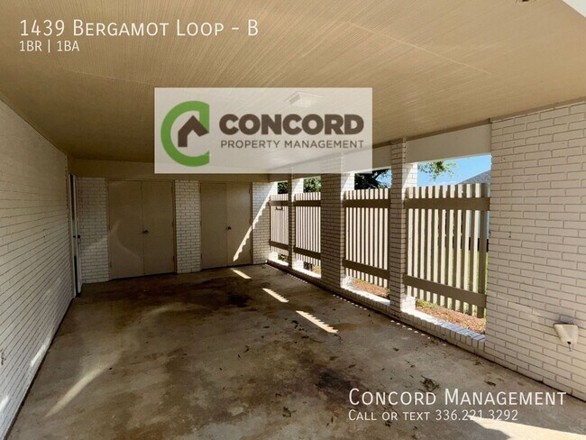 Foto del edificio - 1439 Bergamot Loop