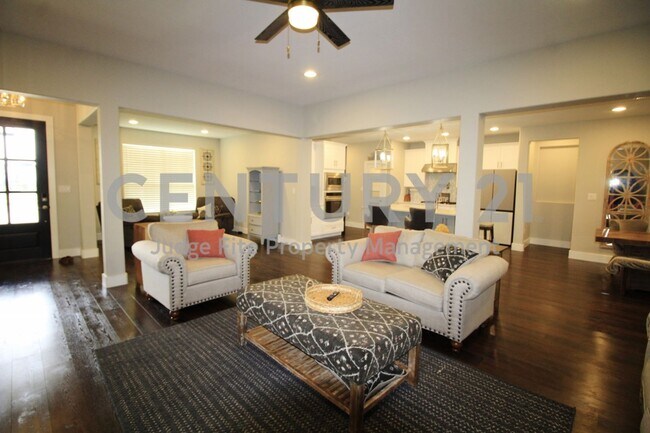 Building Photo - Custom 2-Story 3/3/3 Featured on HGTV's My...