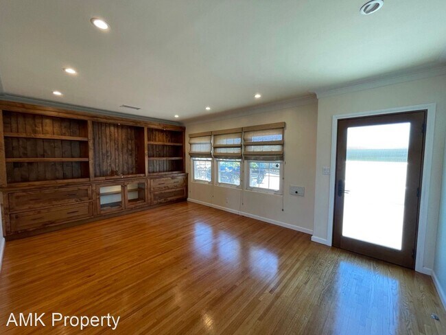 Foto del edificio - 3 br, 1 bath House - 4365 Tenth Avenue