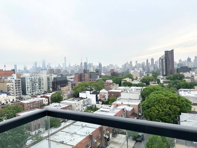 Foto del edificio - 31-16 21st St