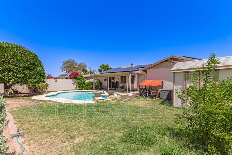 Foto principal - 615 E Glade Ave