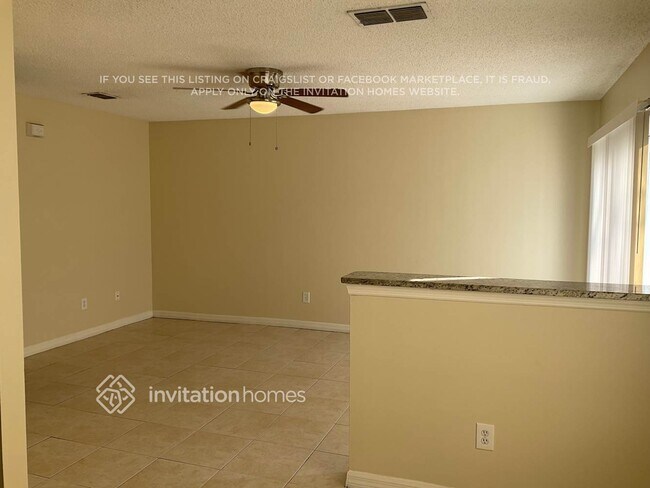 Foto del edificio - 835 McLean Ct