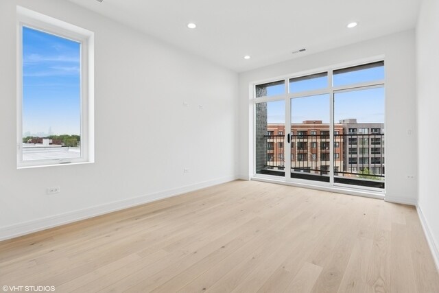 Foto del edificio - 3219 N Elston Ave