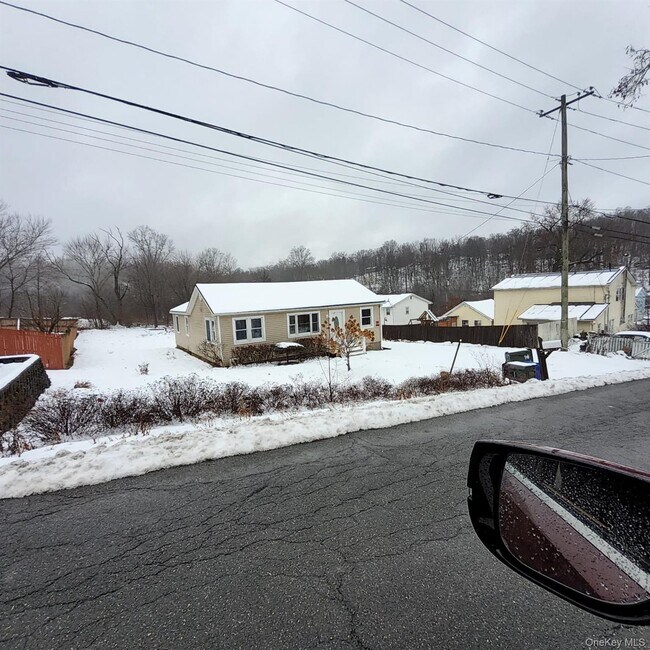 Foto del edificio - 8 Orchard Lake Dr