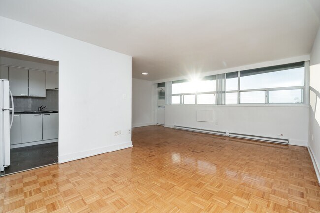 Photo du bâtiment - 263 Dixon Rd