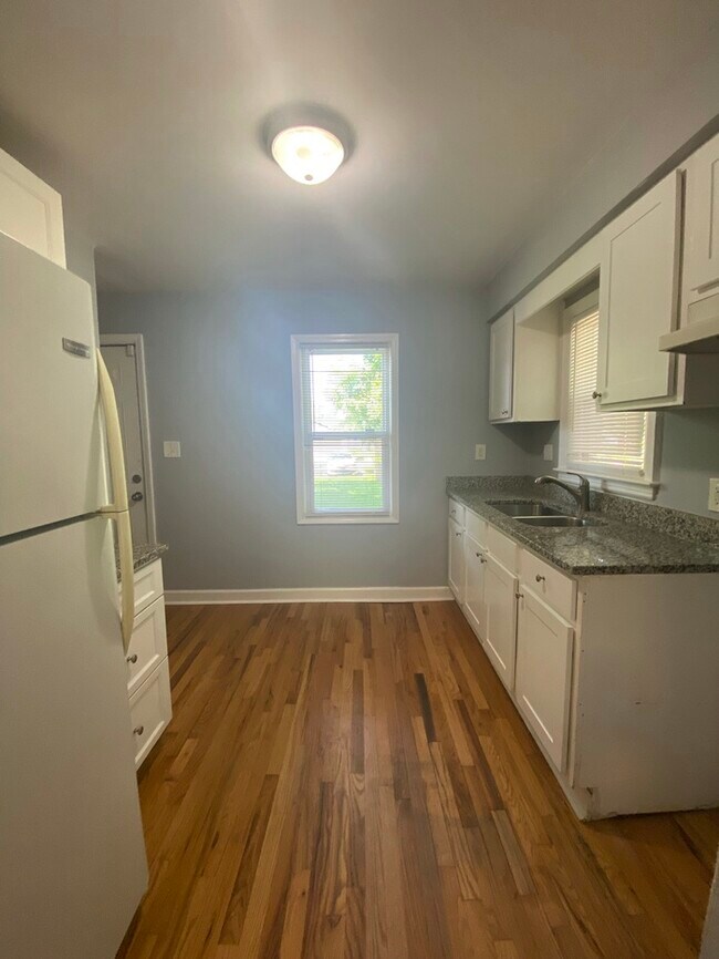 Foto del edificio - 2299 Hamilton Ave - Open House: Sat. 6/3 2...