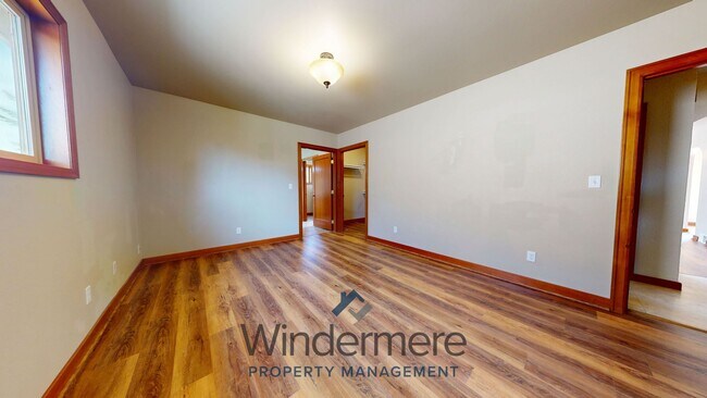 Foto del edificio - 615 SE 8th St