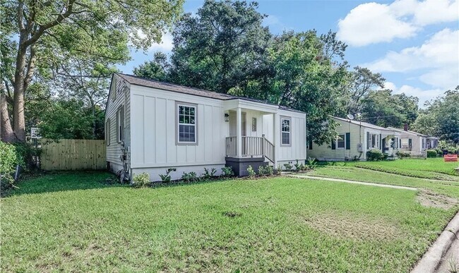 Foto del edificio - 2152 Mississippi Ave