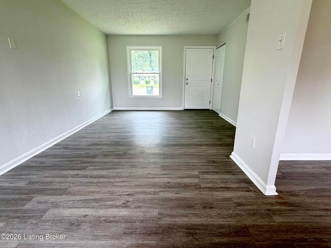 Building Photo - 1229 Cedarview Dr