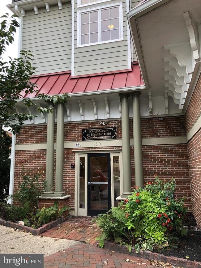 30 Kings Ct Unit 310, Haddonfield, NJ 08033 Room for Rent in