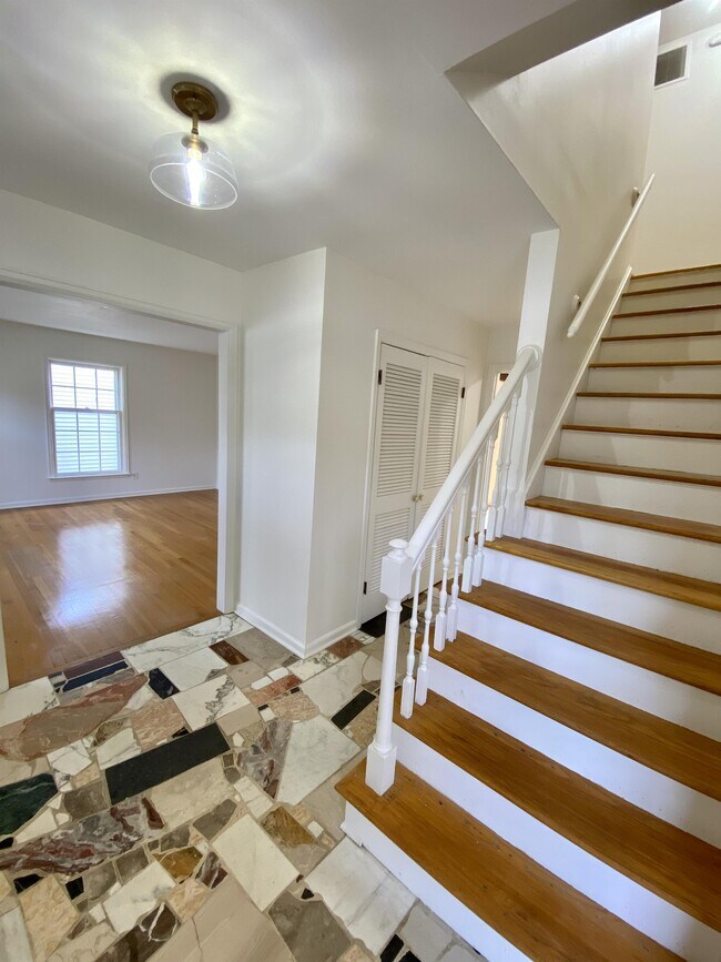 Foto del edificio - 9136 Switzer St