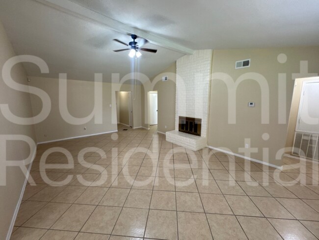Foto del edificio - 7214 Foxbend Ln