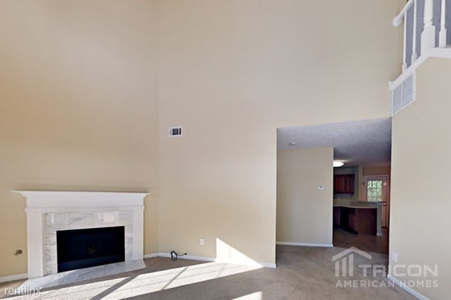 Building Photo - 735 Ashford Cove Dr NW