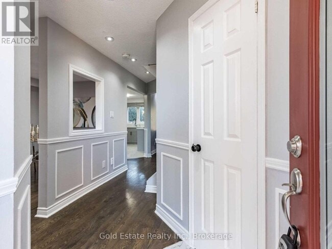 Building Photo - 25 Horsham St