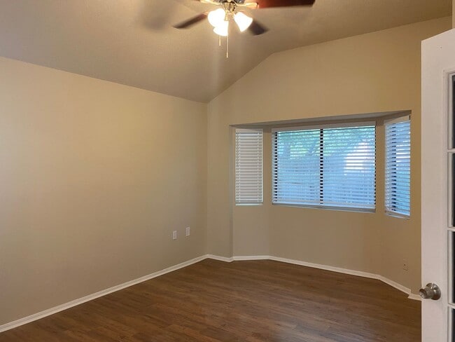 Building Photo - 4111 Camphor Way