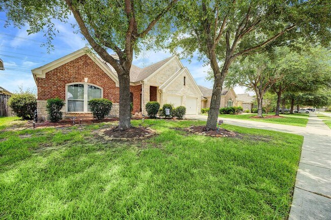Foto del edificio - 14923 Barton Grove Ln