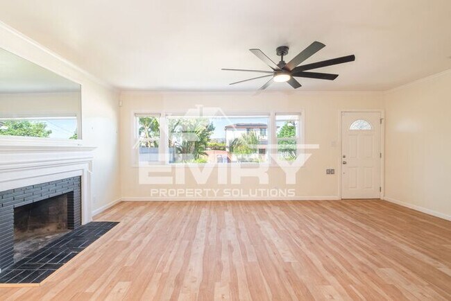 Building Photo - Lovely Single Family Home w/ Garage, Yard,...