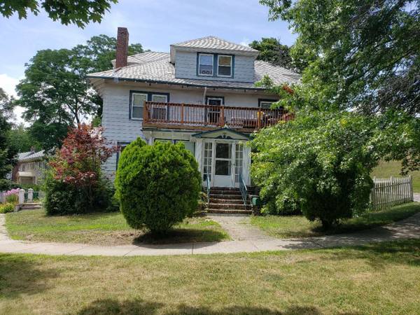 Foto principal - 233-235 Commonwealth Ave