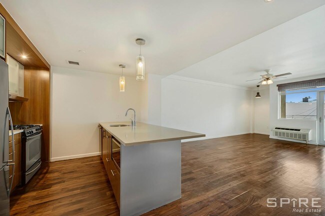 Building Photo - 154 Skillman Ave
