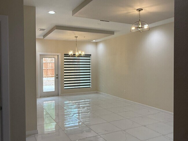 Foto del edificio - 504 Gale Ct