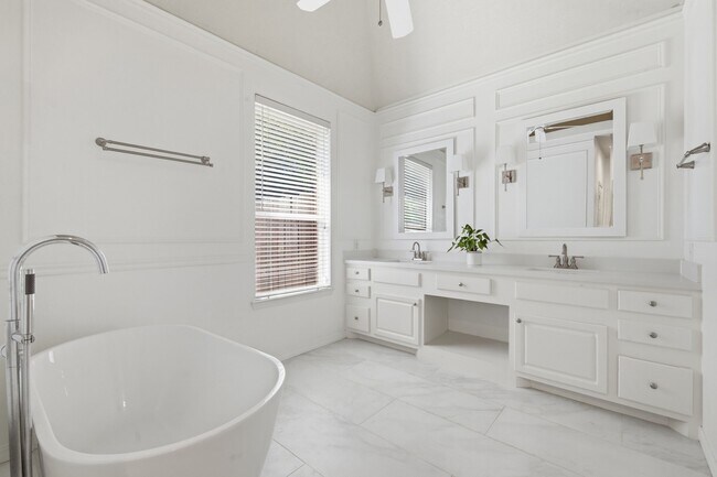 Building Photo - 26 E Sterling Pond Cir