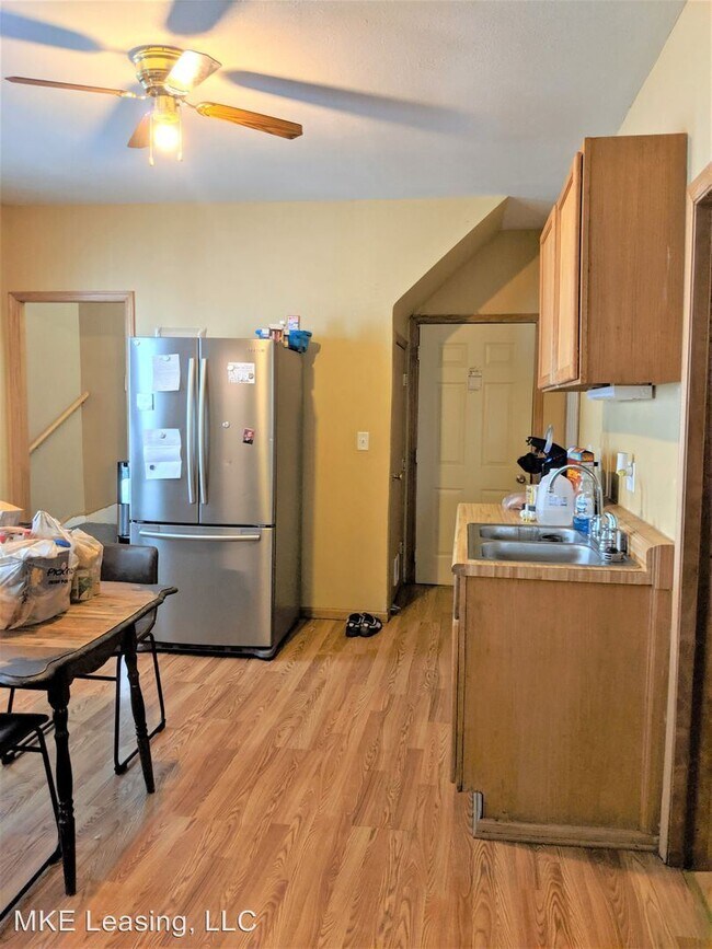 Foto del edificio - 3633 E Squire Ave