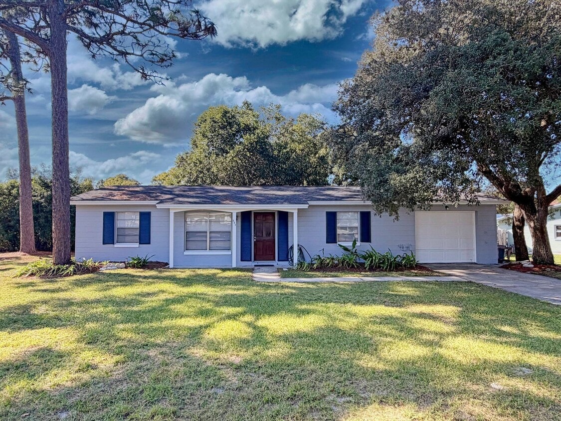 Primary Photo - Fantastic 2 Bedroom, 2 Bathroom Remodeled ...