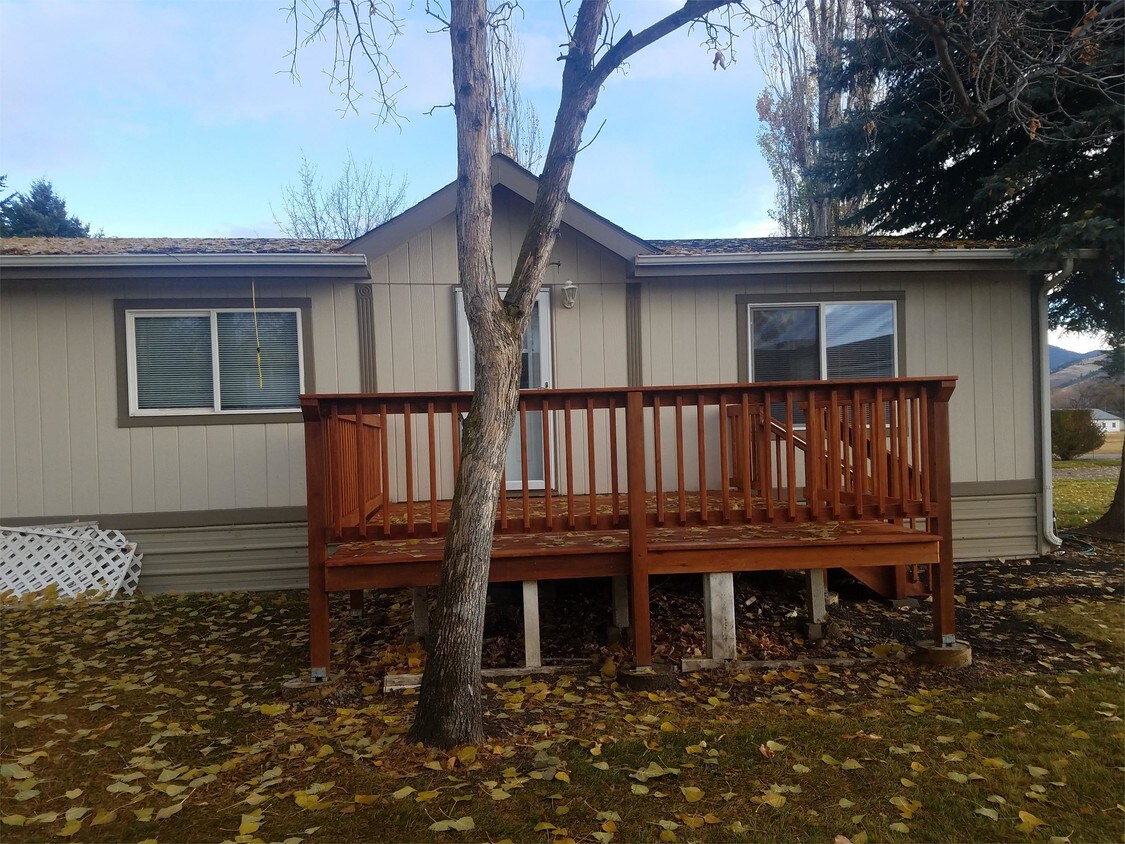 Primary Photo - 12858 Onyx Dr