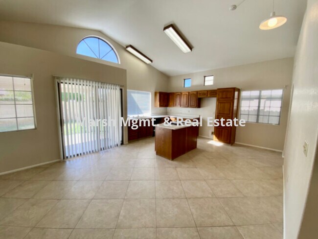 Building Photo - 3829 E Nighthawk Way