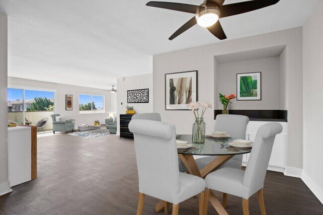 Foto del edificio - Palm Capri Apartments