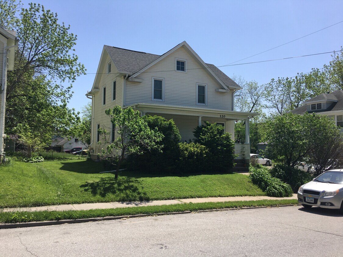 Exterior Front - 120 Evans St