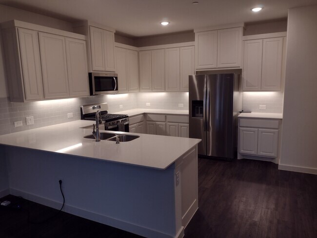 Foto del edificio - 4887 Ellie Ln